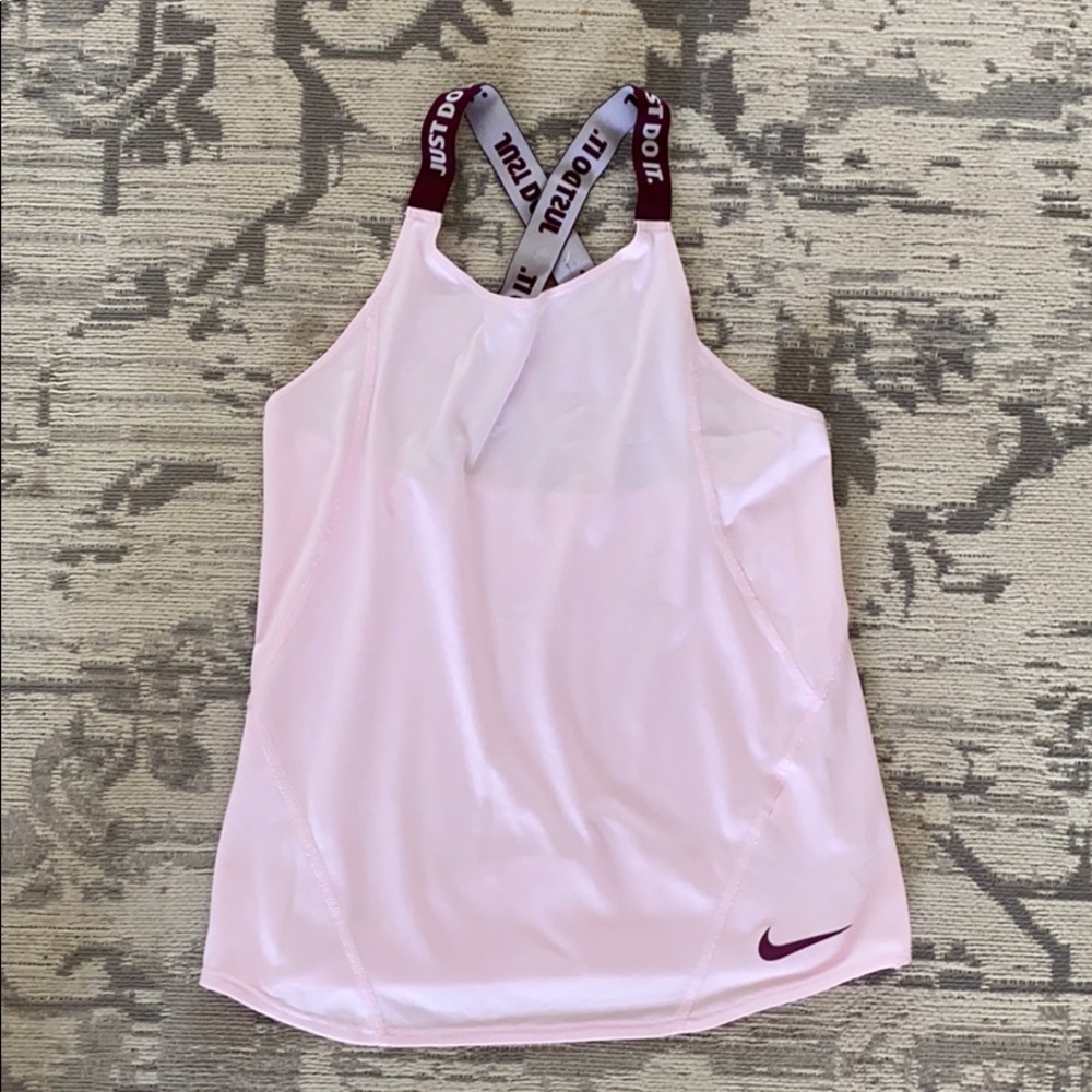 Girls Nike athletic top